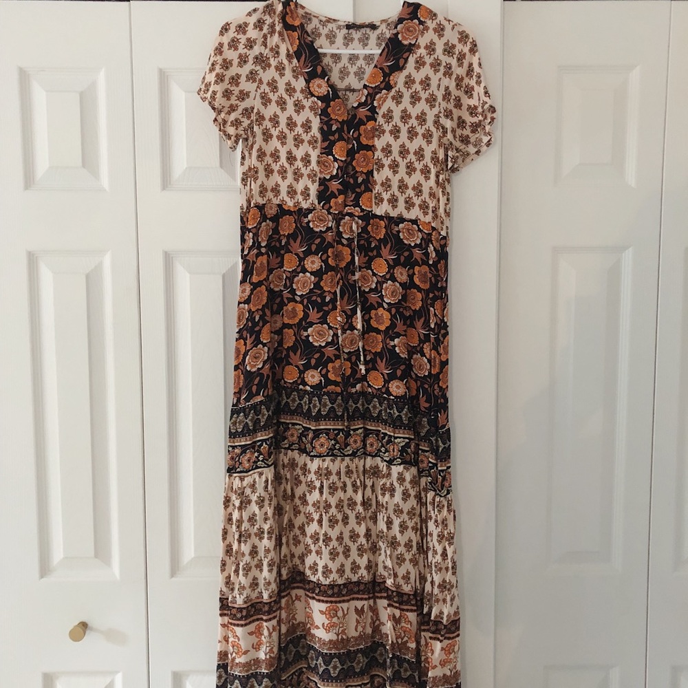 NWOT Floral Aly Daly Maxi Dress
